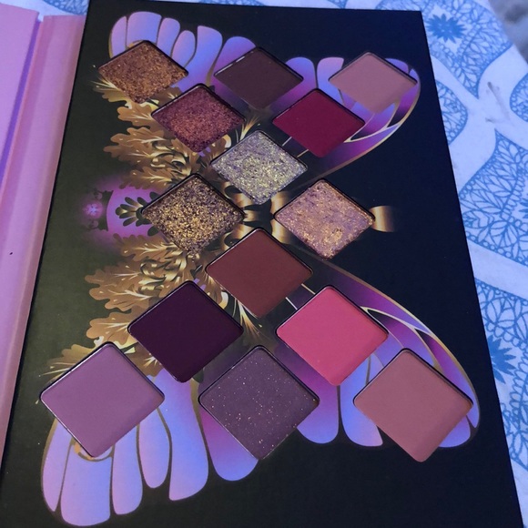 Moira Glow and Gleam Palette - Picture 3 of 3